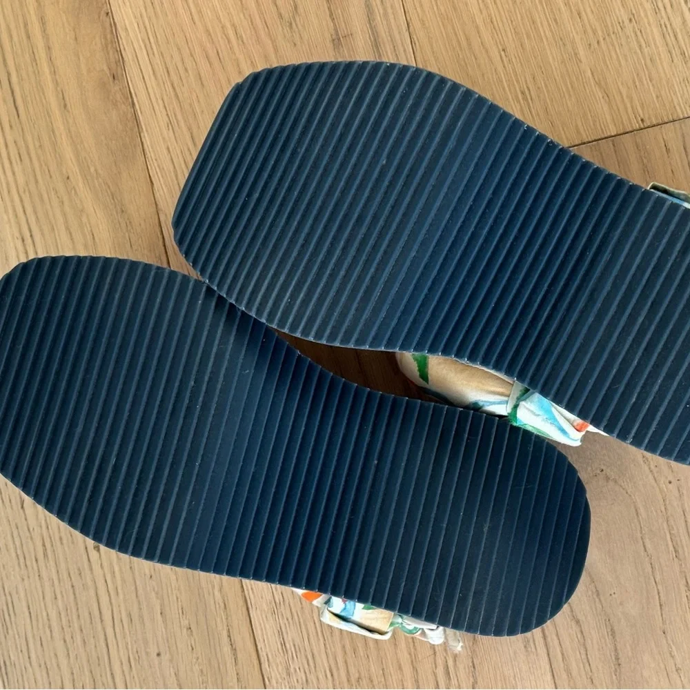 FARM Rio Tropical Print Sandals - Picture 3 of 4
